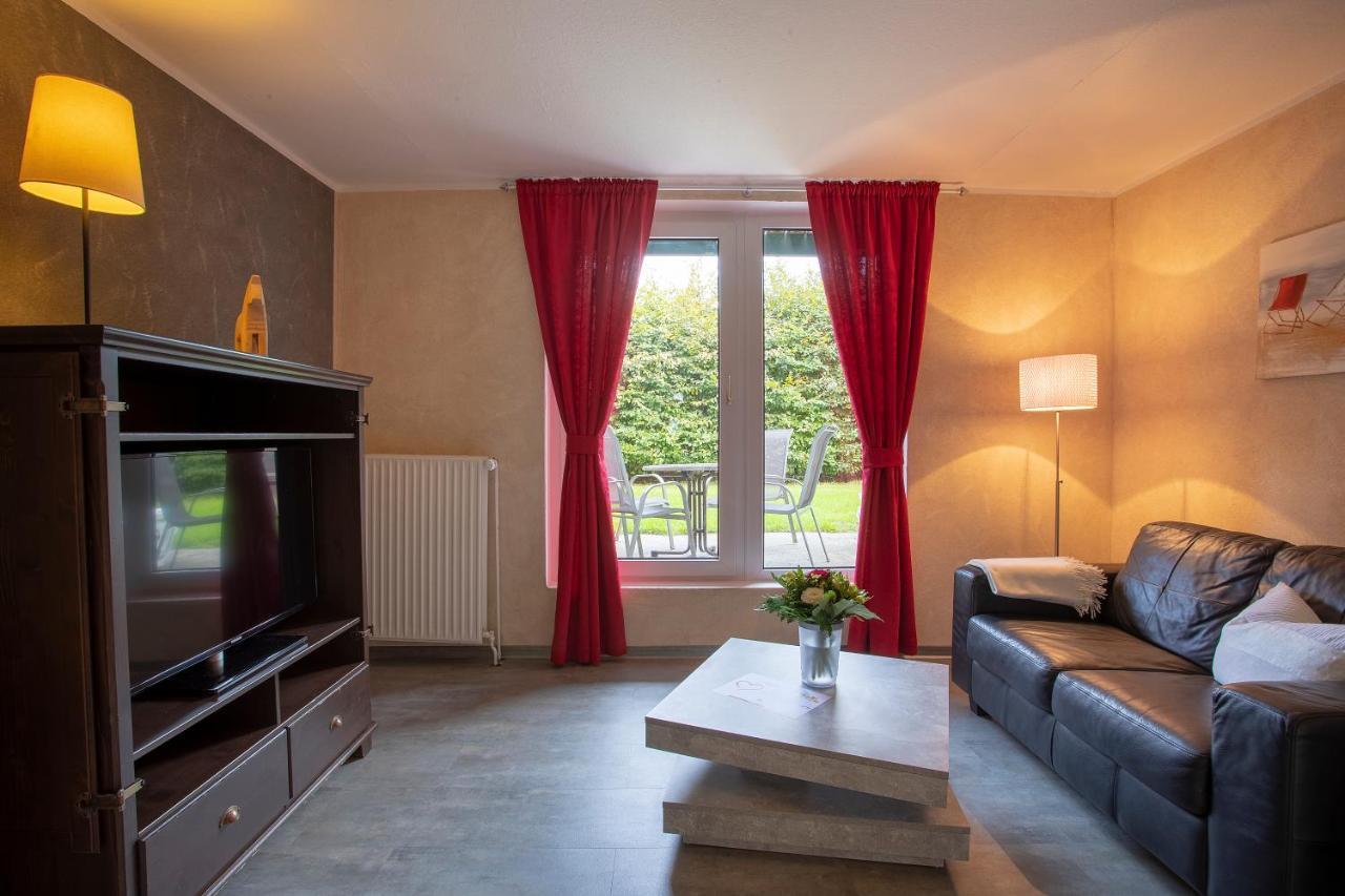 Frieslandstern - Ferienhof Und Hotel Schillig Exterior photo